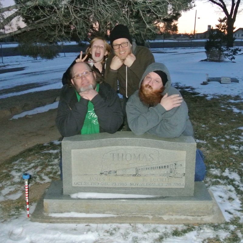 @Great-Grandma & Great Grandpa Thomas' grave
